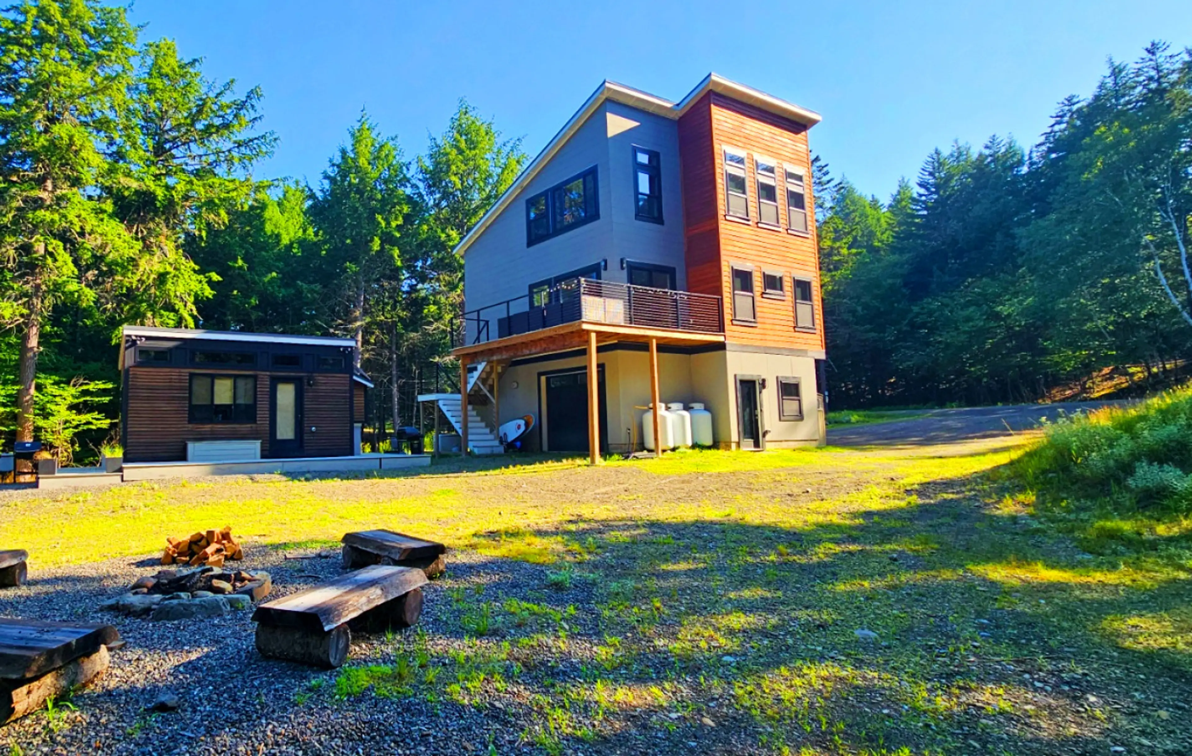 Moosehead Modern Chalet